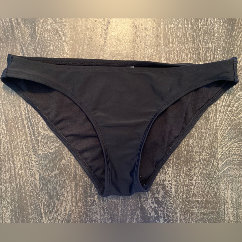 Black Bikini Bottom Size: M